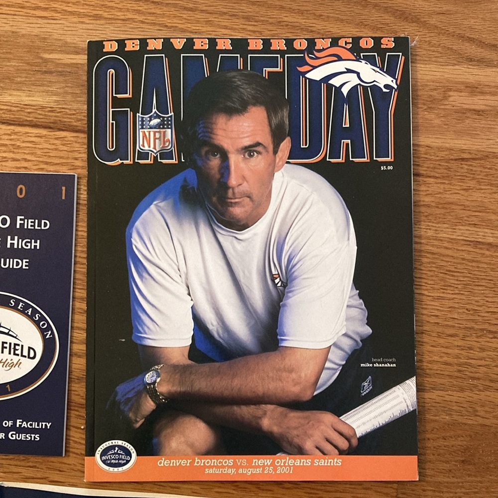 NEW Denver Broncos 2001 new stadium magazine and fan pack collectible